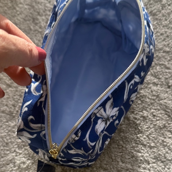 Blue Patterned Cosmetic Bags - Picture 4 of 5